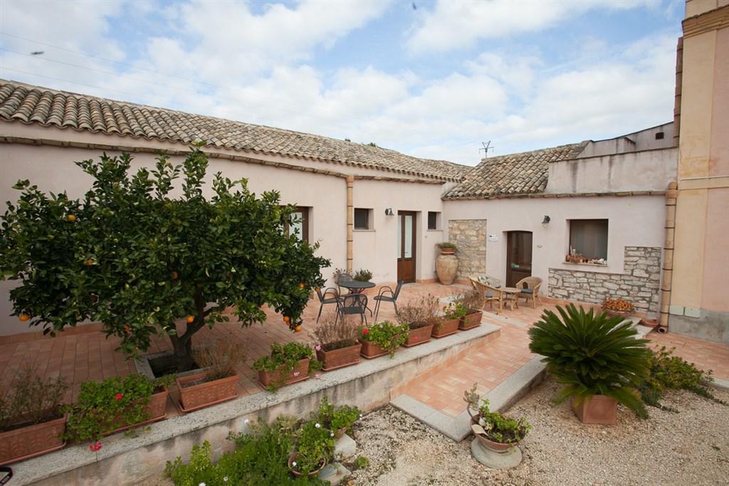 Agriturismo Baglio Donna Santa Dattilo Exterior photo
